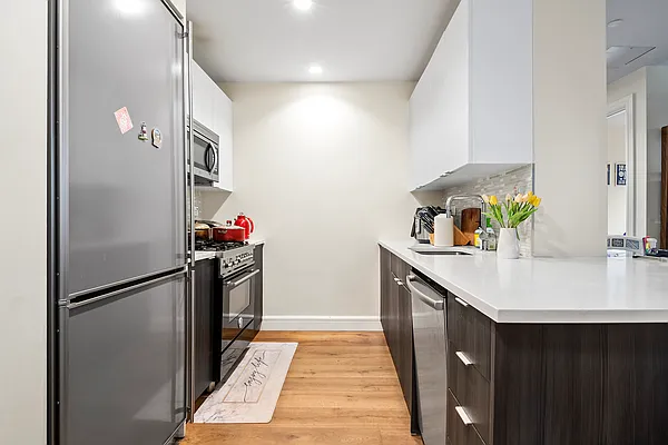 Rented by Compass | media 14