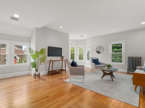2 Holton St Unit 2B, Medford, MA 02155