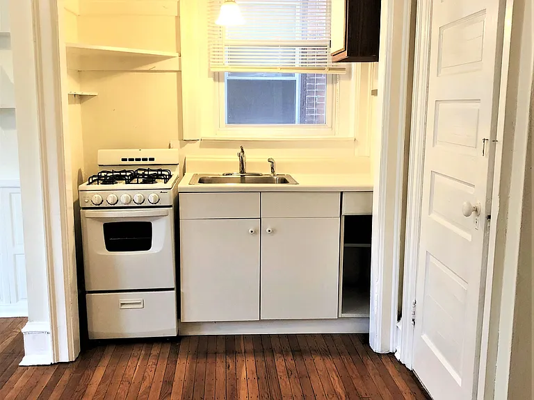 4219 Pine St #2F — Photo 12