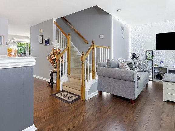 5th image of 114 Yorkshire Way