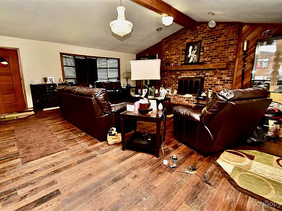 3rd image of 2317 Pinehaven Dr