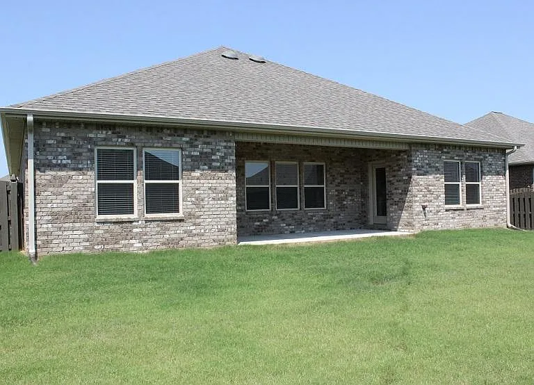 611 Willow Crest Ln SW — Photo 25