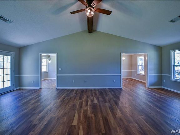 5th image of 3206 Bermuda Dr