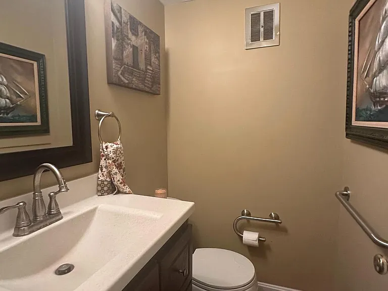 8244 Carrleigh Pkwy — Photo 13