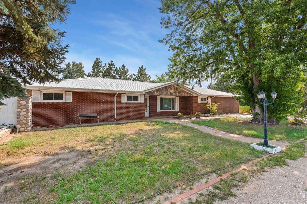 335 Mountain View Dr