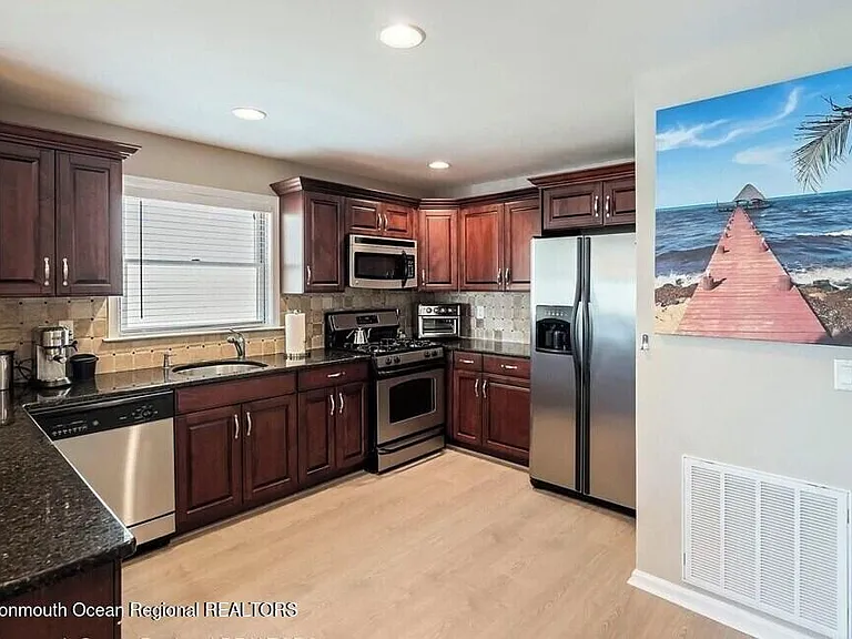 132 Hancock Ave #1 — Photo 11