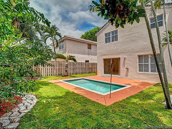 4th image of 6308 Duval Dr