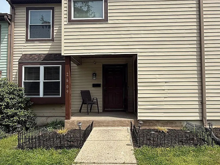 2609 Cranberry Cir — Photo 1