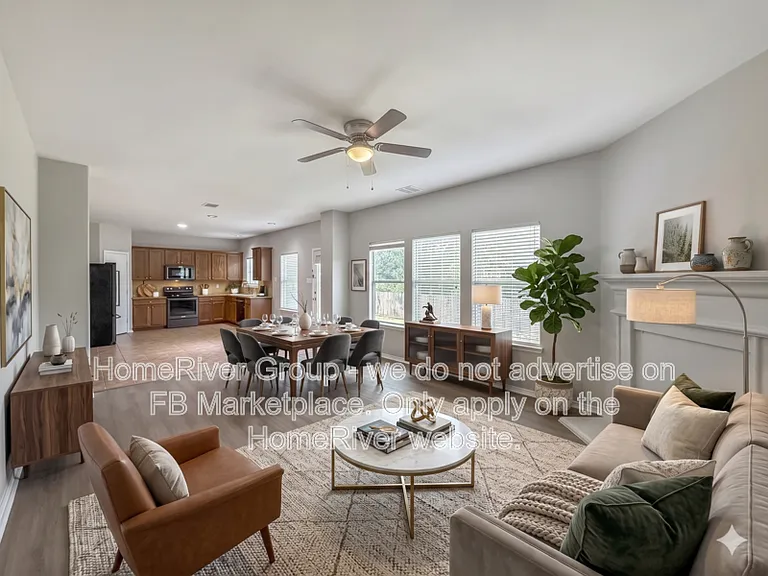 1072 Aviary — Photo 2
