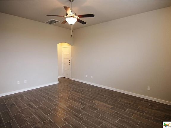 2nd image of 569 Creekside Frst