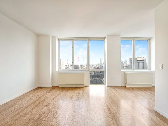 3rd image of 400 E 66th St APT 18E