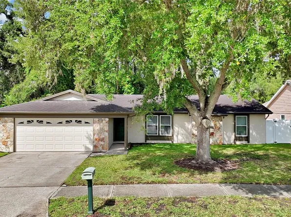 706 Sweetbriar Dr, Oldsmar, FL 34677