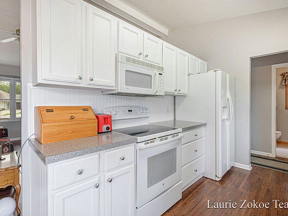 2nd image of 3133 N Bluff Ct Unit 72