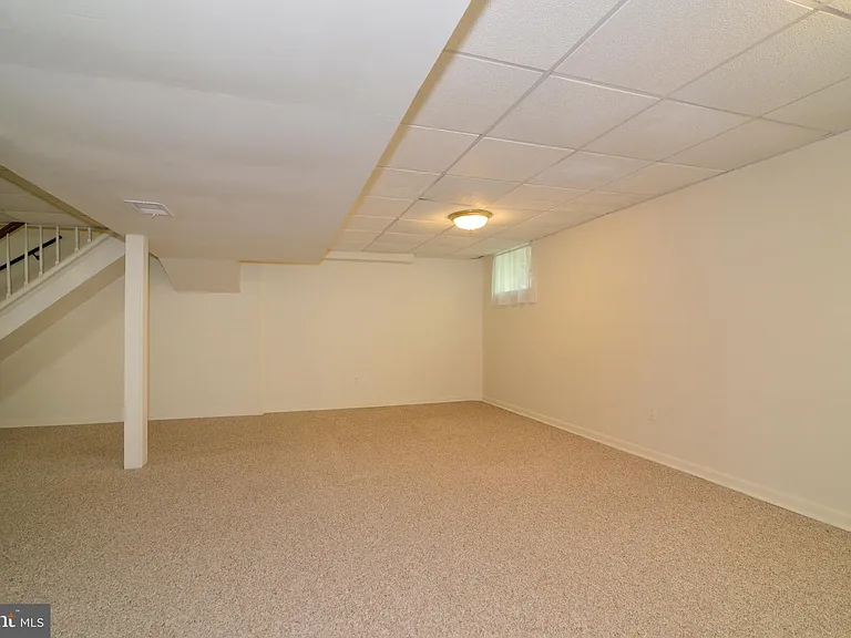 1317 Forestwood Dr — Photo 36