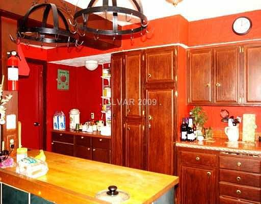 2nd image of 3043 Garnet Ct