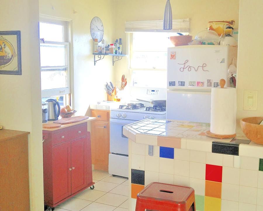 1st image of 727 Coronado Ct
