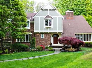 5 Sylvan Way, Morristown, NJ 07960