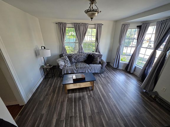 3rd image of 8 Highland Street