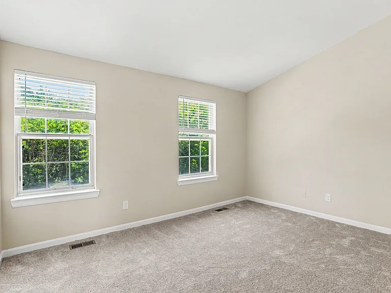 32 Tameron Pl — Photo 26