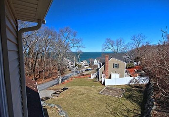4th image of 15 Driftwood Ln