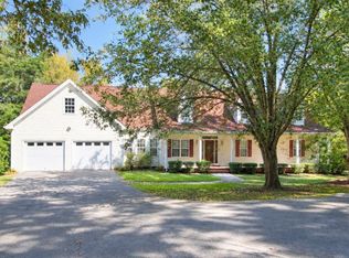 397 Sandhill Hickory Level Rd, Carrollton, GA 30116