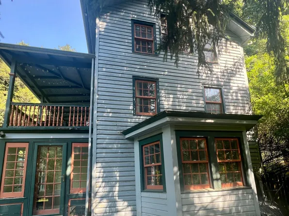 430 W Knowlton Rd, Media, PA 19063