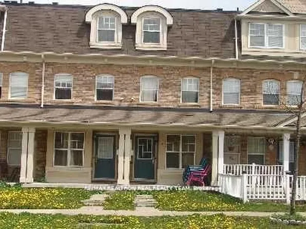 29 Ecopark Gate #2, Toronto, ON M1B 6G8