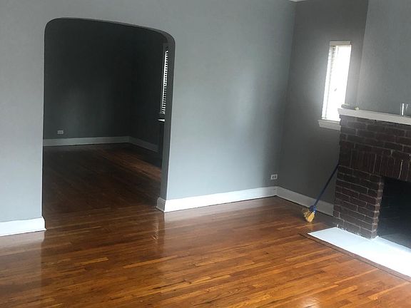 3rd image of 4431 Murdock Ave