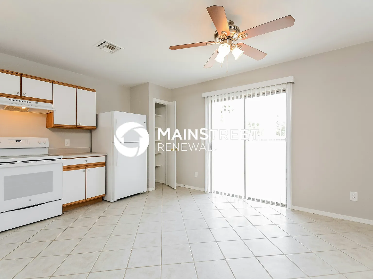 2869 E Calle Rabida — Photo 4