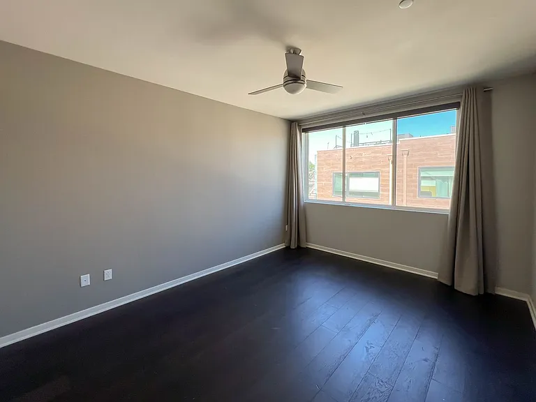 2926 Rowena Ave #2 — Photo 11