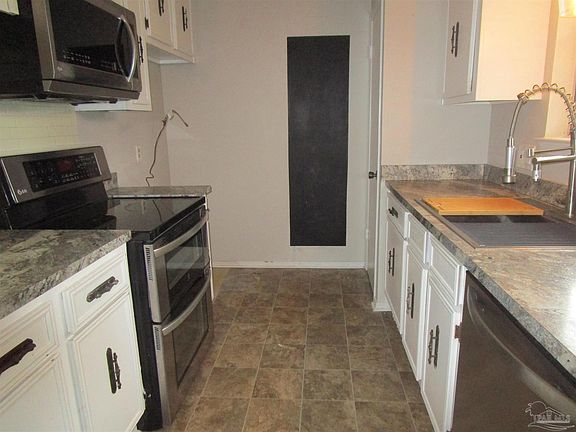 2nd image of 4145 Elmcrest Dr