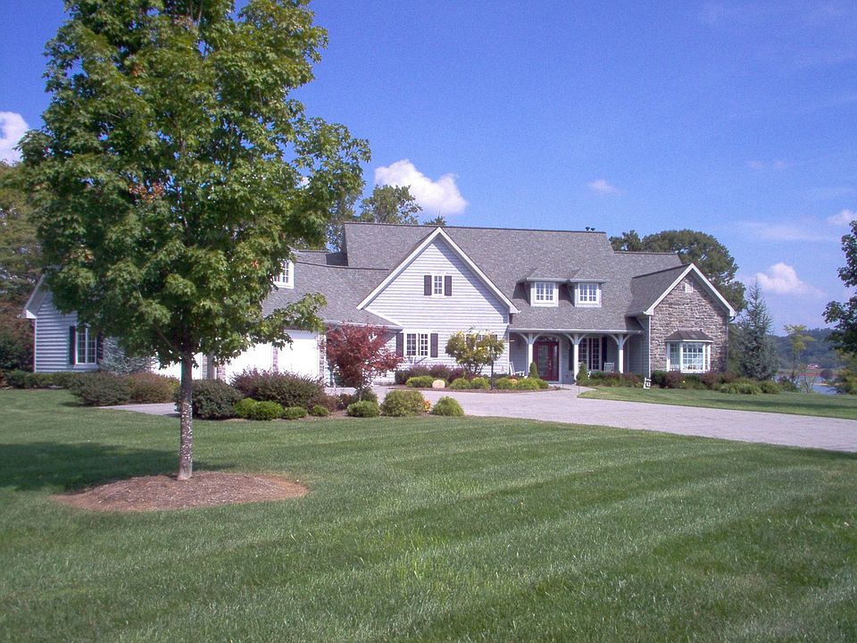 1st image of 2031 Lake Vista Ct