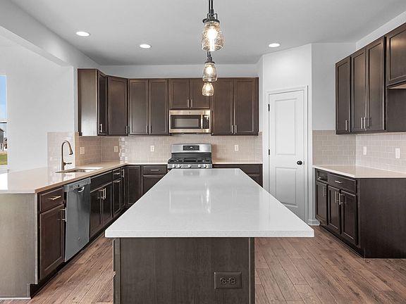 Sheridan II - Kitchen Island - 936 Rumley Run