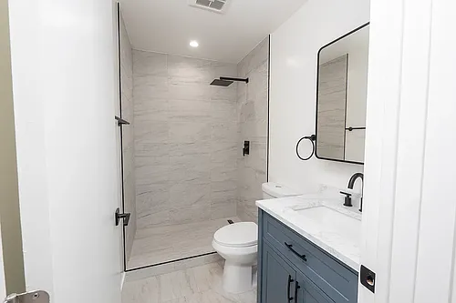 1571 Ricardo St Photo 1