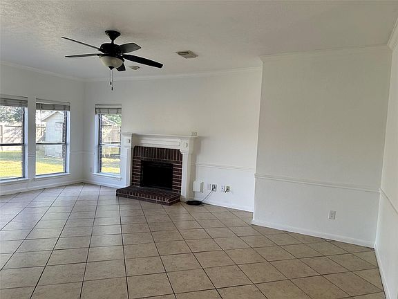 3rd image of 10810 Perigrine Dr