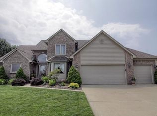 36718 Orchard Lake Dr, New Baltimore, MI