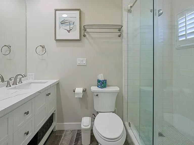 1609 Glorietta Blvd — Photo 7