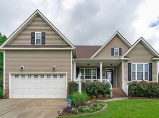 7812 Lagenaria Dr, Angier, NC 27501