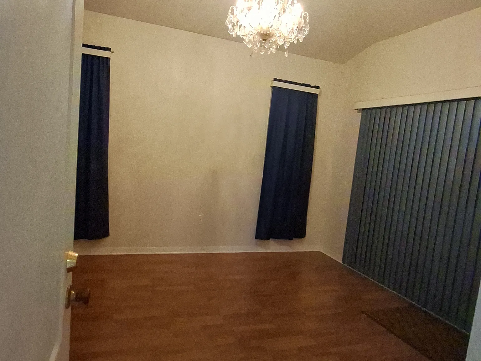 2 bed, 1018 sqft, $1,900 — Photo 2