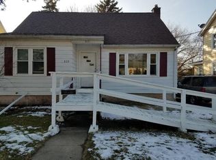 822 High St, Aurora, IL 60505