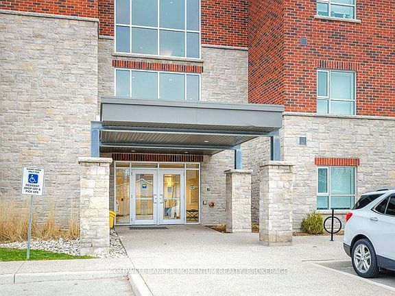 5th image of 529 S Pelham Rd #101