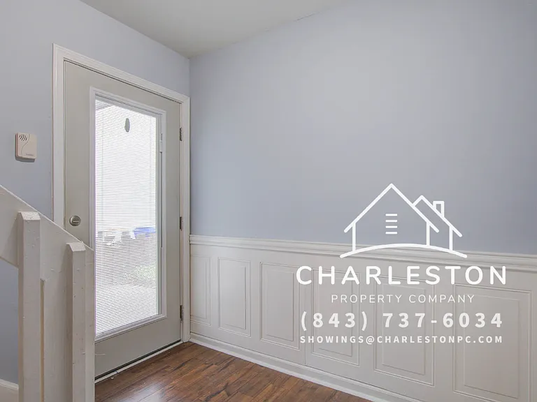 1506 Ventura Pl — Photo 3