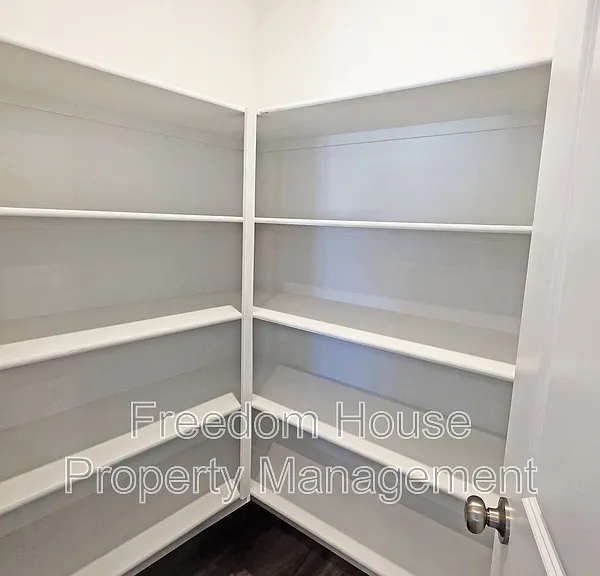 663 E Huyana Wind Dr — Photo 30