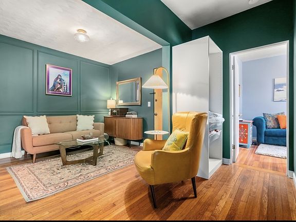 3rd image of 1404 Commonwealth Ave APT 17