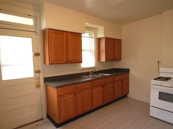 480-482 Weber Rd, Columbus, OH 43202