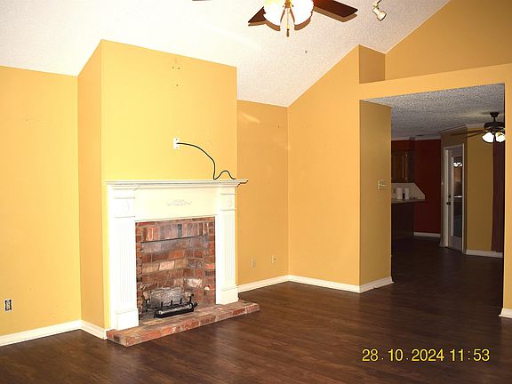 5th image of 5854 Huntington Dr