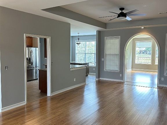 3rd image of 8848 Alderwood Way