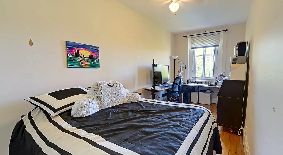 Building Photo - 1063 Beacon St #8