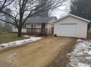 422 Hart Dr, Clinton, WI 53525