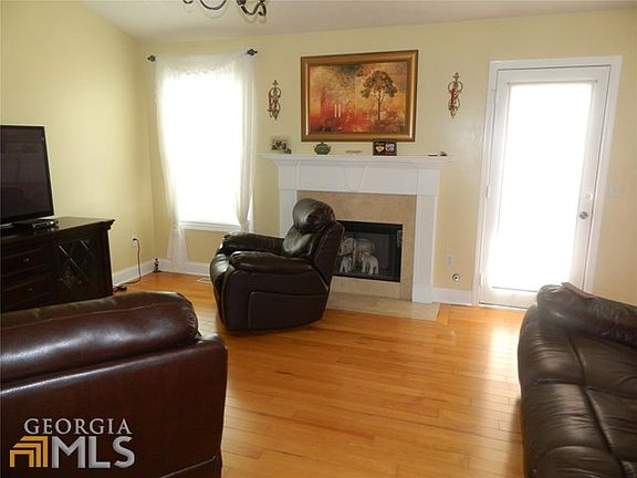 5th image of 3872 Mill Glen Ct